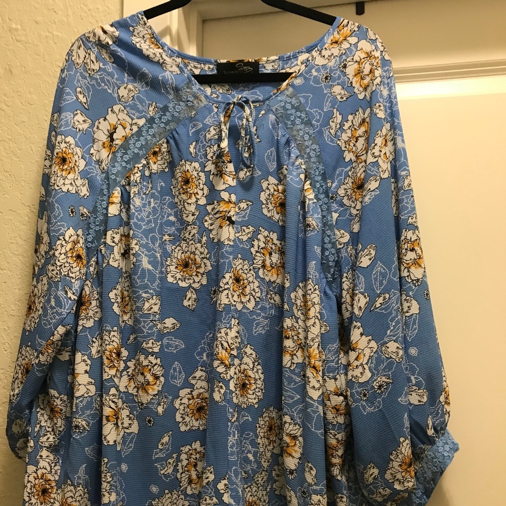 SUZANNE BETRO ,BEAUTIFUL!